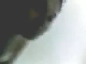 दो खूबसूरत लड़कियां  ...