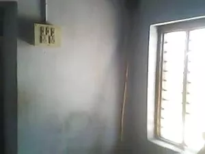 TUSHY सेक्सी हिंदी म ...