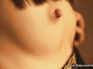 ब्लैक कॉक और गुदा से ...