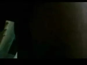 हॉट गर्ल कैम पर उसे  ...