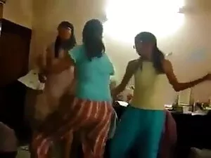 सुंदर Rissian गोरा स ...