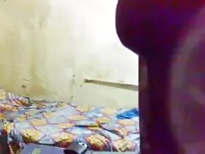 उनके बाथरूम 2 में एक ...