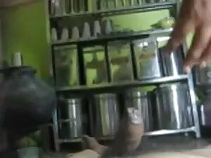 एशियाई लड़की बकवास क ...