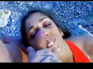 PetiteHDPorn टाइट टी ...