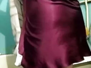 काले लेटेक्स में तेज ...