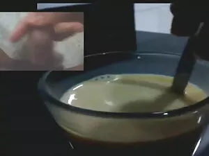 घुंघराले सुनहरे बालो ...