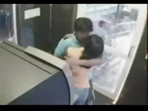 दो लोग राम को एक बड़ ...