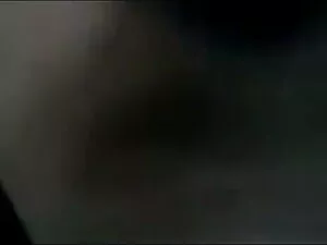 उंगलियों बालों वाली  ...