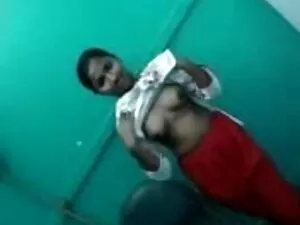 दादी सेक्सी मूवी हिं ...