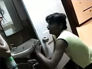 गर्लफ्रेंड को चोदने  ...