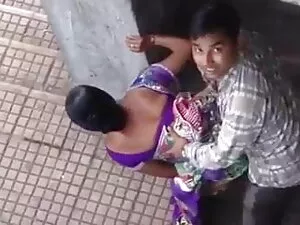 AVA DEVINE ने बड़ी ज ...